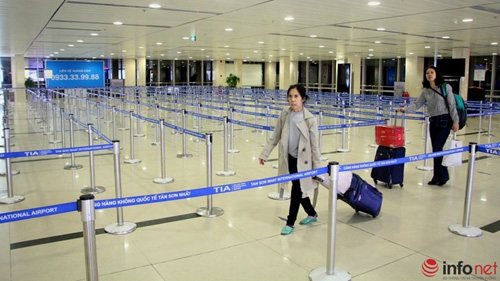 Sân bay Tân Sơn Nhất, 3h sáng ngày 26 Tết - 11