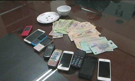 Triệt phá ổ cờ bạc liên tỉnh tại Quảng Ninh - 2