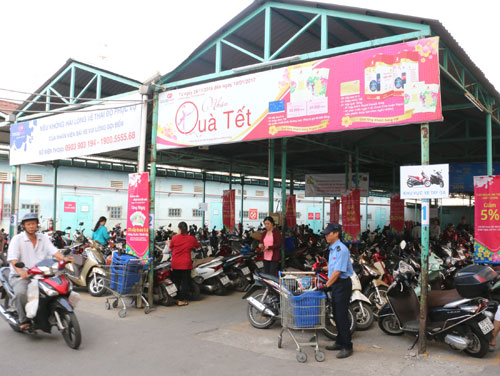 Đi sắm tết ở Co.opmart Kiên Giang không cần đem theo tiền? - 1
