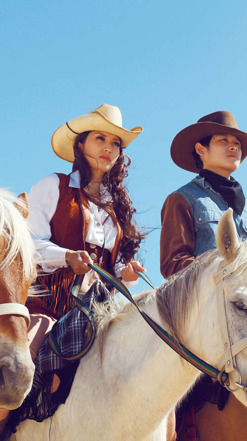 Mê mẩn phút "rũ lụa" của kiều nữ Việt trên lưng ngựa - 9