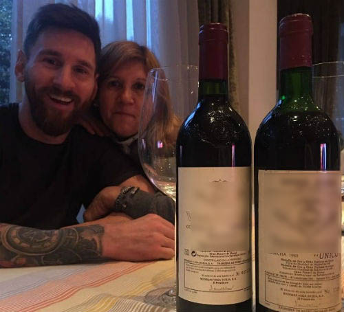 Barca thăng hoa, Messi cùng Neymar đi… uống rượu - 1