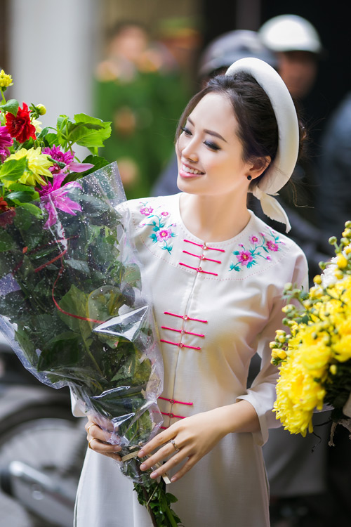 Tổ ấm ngày giáp Tết của MC VTV và người tình đồng giới - 13