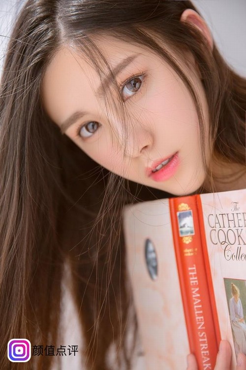 Thêm một "thiên thần trà sữa" khiến triệu trái tim tan chảy - 2