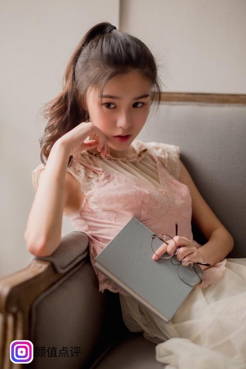 Thêm một "thiên thần trà sữa" khiến triệu trái tim tan chảy - 7