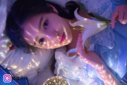 Thêm một "thiên thần trà sữa" khiến triệu trái tim tan chảy - 8