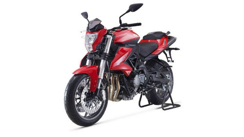 2017 Benelli TNT600 thách đấu nhiều đối thủ - 5