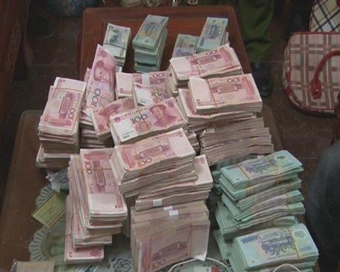 87 bánh heroin trên chuyến xe 'tử thần' - 2