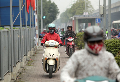 Chiều 28 Tết: Bến xe “ngộp thở”, cửa ngõ Thủ đô kẹt cứng - 13