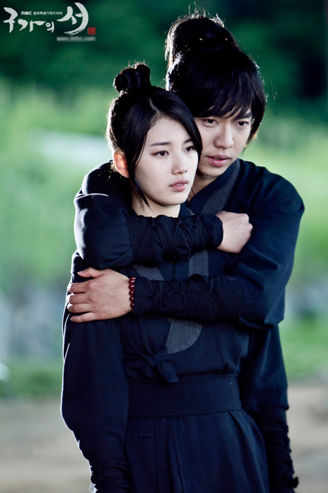 Bạn gái Lee Min Ho diễn những khoảnh khắc yêu đương trên màn ảnh rất chân thực.