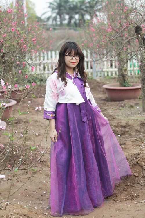 Thiếu nữ Hà thành đua nhau "tỏa sắc hương" ngày cận Tết - 15