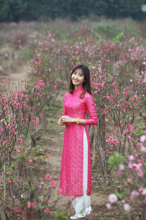 Thiếu nữ Hà thành đua nhau "tỏa sắc hương" ngày cận Tết - 12