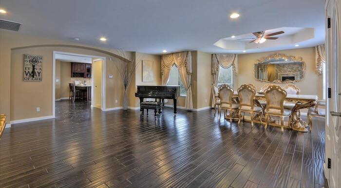 Vợ chồng Đan Trường bất ngờ bán nhà 40 tỷ với nội thất "vàng" - 9