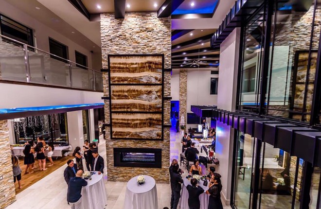 Vợ chồng Đan Trường bất ngờ bán nhà 40 tỷ với nội thất "vàng" - 5