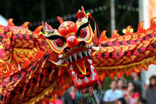 Lễ hội mùa xuân hay Tết Nguyên đán diễn ra tại cộng đồng người Hoa trên khắp thế giới và tại nhiều quốc gia châu Á như Việt Nam, Singapore, Malaysia,....