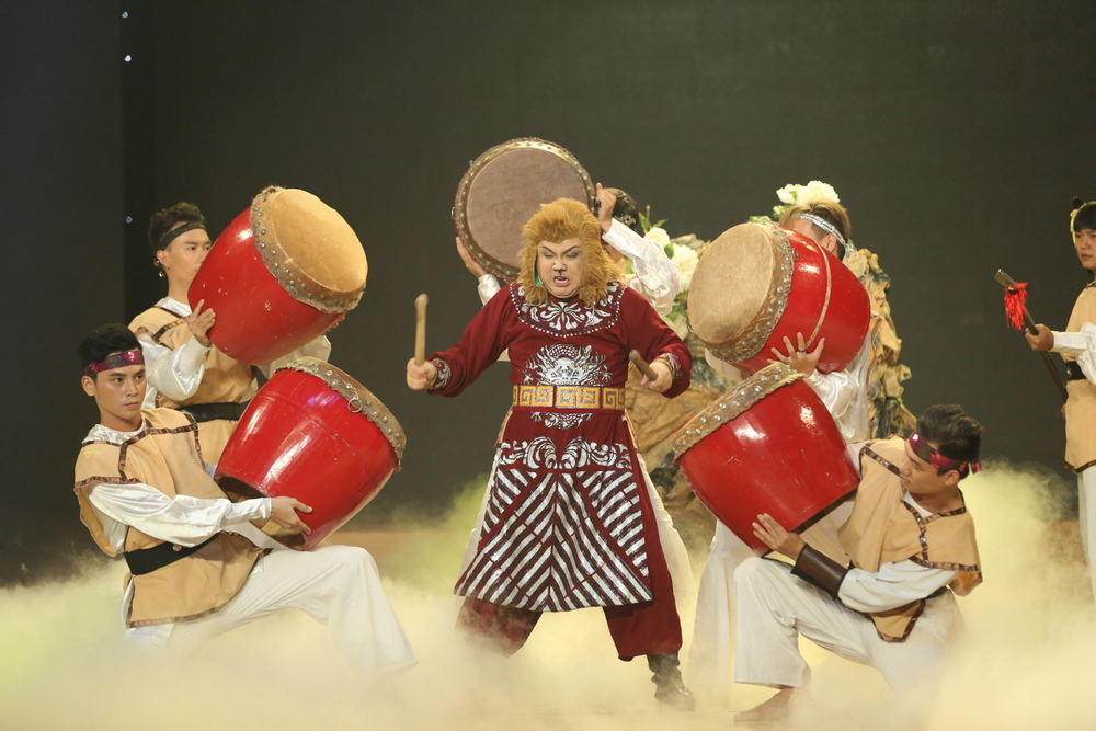 Cháu nghệ sĩ Bảo Quốc đoạt Quán quân Cười xuyên Việt 2016 - 7