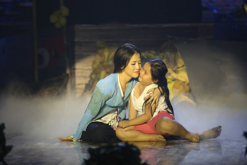 Cháu nghệ sĩ Bảo Quốc đoạt Quán quân Cười xuyên Việt 2016 - 3