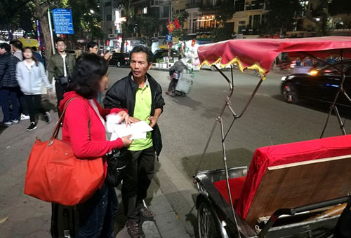 Miệt mài mưu sinh sau đêm giao thừa ở Hà Nội - 10