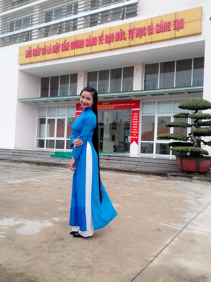 "Đứng hình" trước vẻ đẹp của nữ sinh có mái tóc dài 120cm - 7
