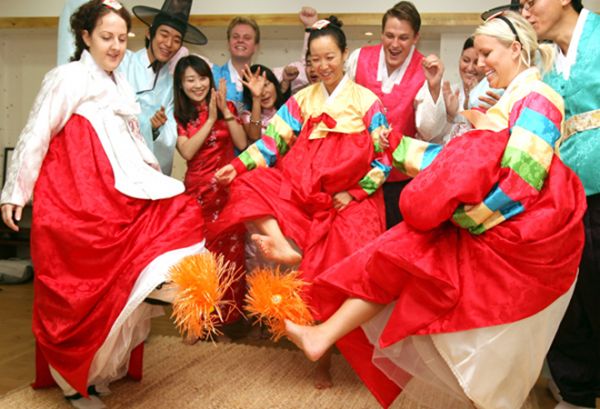 Những trò chơi dân gian ngày Tết độc đáo của Hàn Quốc - 5