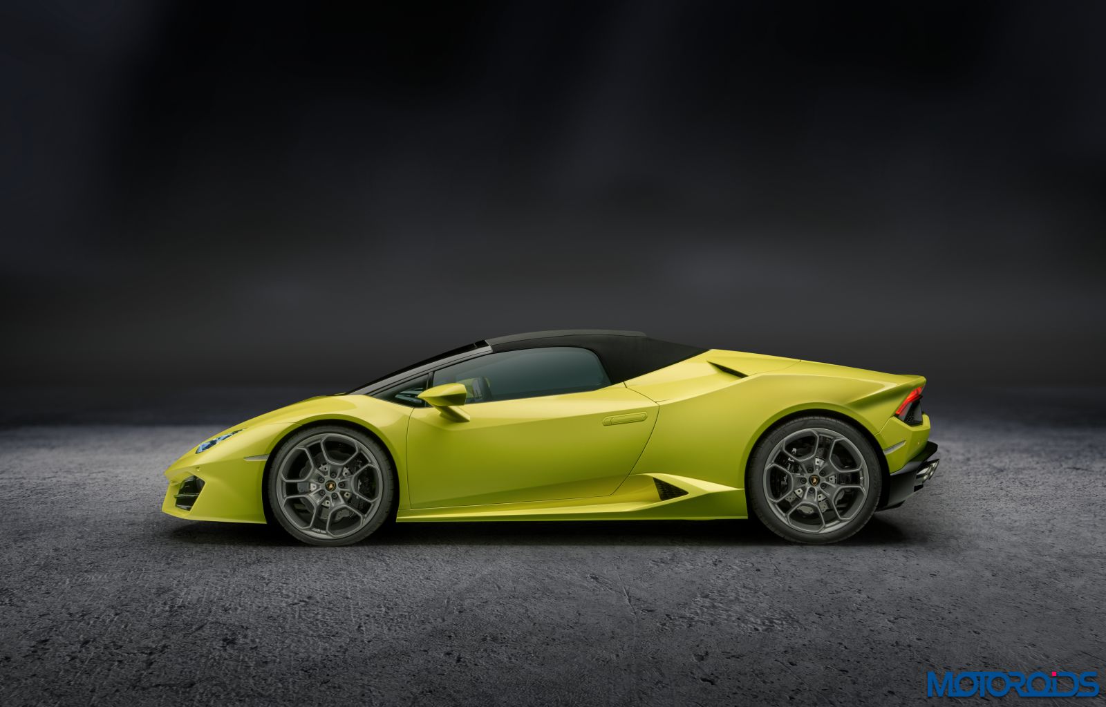 Lamborghini Huracan LP 580-2 Spyder RWD trước giờ ra mắt - 1