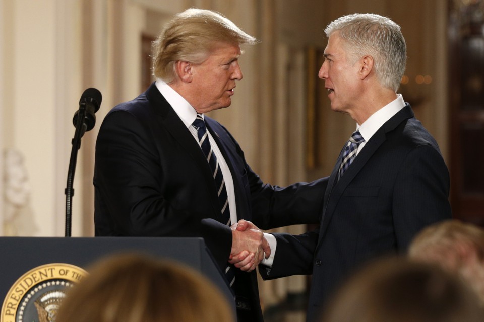 Trump chọn thẩm phán Tòa án Tối cao trẻ nhất trong 25 năm - 3