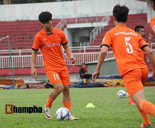 U23 Việt Nam: HLV Hữu Thắng không lo “một núi hai cọp” - 6