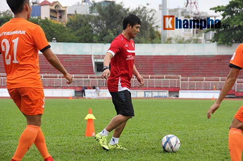 U23 Việt Nam: HLV Hữu Thắng không lo “một núi hai cọp” - 8