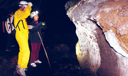 Di tích thời tiền sử trong hang động núi lửa ở Đắk Nông - 1