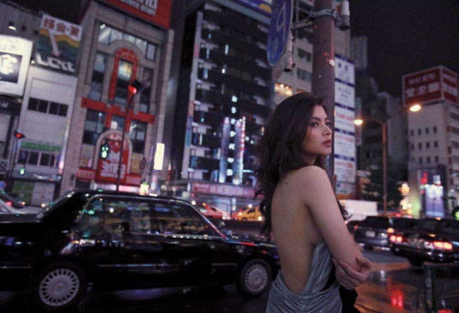 Mốt khoe vòng 1 kiểu mới khiến chị em châu Á mê mệt - 10