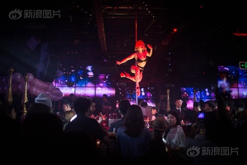 Chàng trai chia sẻ thầm kín về nghề quản lý quán bar - 4