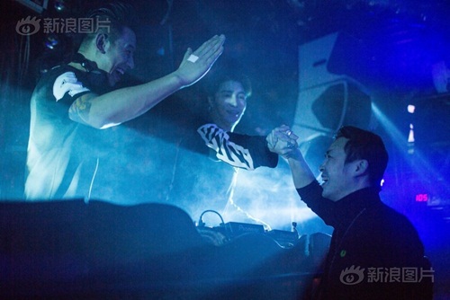 Chàng trai chia sẻ thầm kín về nghề quản lý quán bar - 12