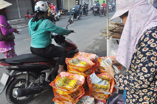 Hàng ngàn con cá lóc “xuất xưởng” trong ngày vía Thần Tài - 12