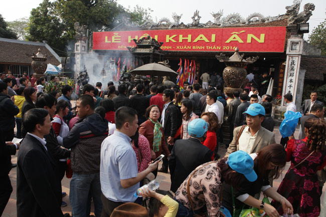 Nam Định: Hơn 1.000 người bảo vệ lễ khai ấn đền Trần - 1