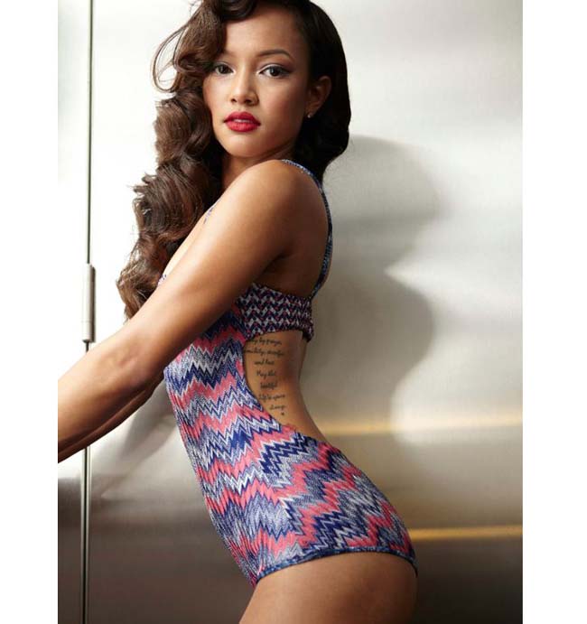 Karrueche Tran (sinh năm 1988) là người mẫu, diễn viên người Mỹ gốc Việt. Mẹ cô là người Việt còn bố là người Jamaica. Người đẹp được người hâm mộ biết đến nhiều nhất qua cuộc tình tay ba ồn ào giữa cô, nam ca sĩ Chris Brown và Rihanna.