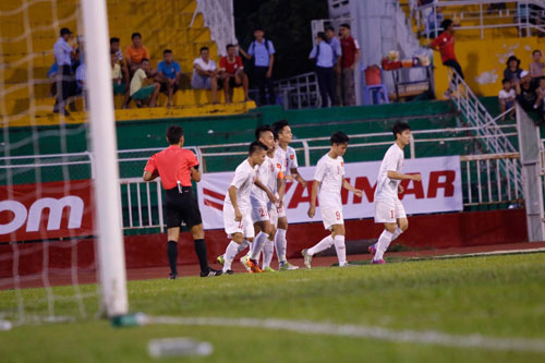 U23 Việt Nam – U23 Malaysia: Tưng bừng ngày khai xuân - 1