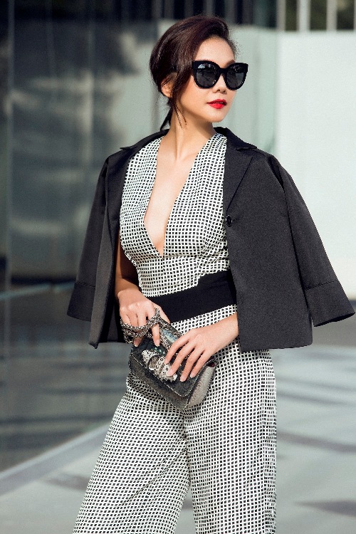 Chân dài 1m12 thả dáng nuột với sắc màu ngọt lịm - 1