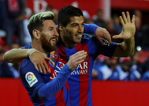 Messi - Suarez vượt Ronaldo - Bale, phá kỷ lục 47 năm - 1