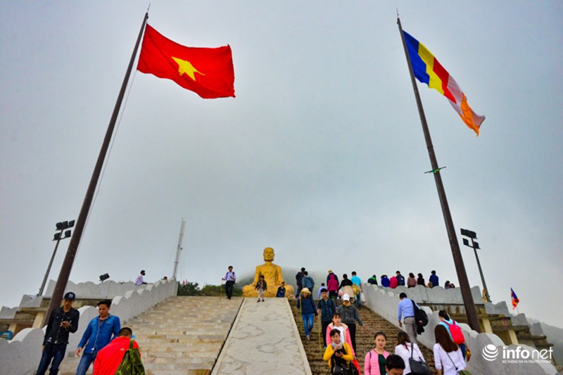 Cận cảnh tượng Phật Hoàng lớn nhất VN trên núi Yên Tử - 7