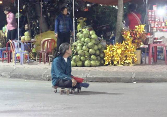 “Cái bang” lê lết trong đêm Khai ấn đền Trần - 2