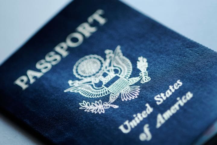 Số người bỏ quốc tịch Mỹ tăng cao kỷ lục - 1