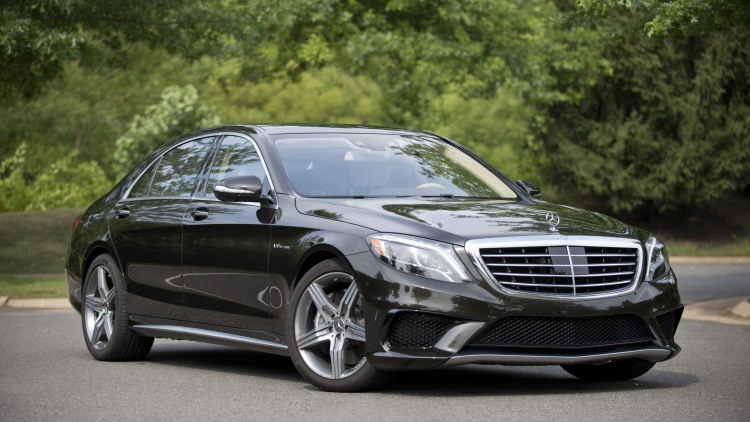 Top 5 hãng xe "ngốn xăng" nhất - 2