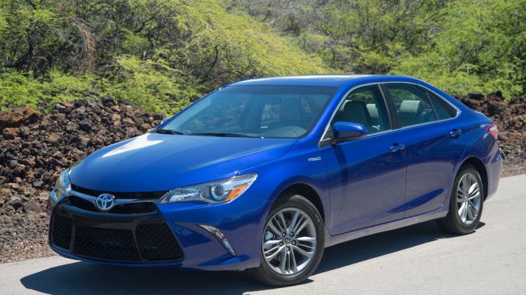 Top 5 hãng xe "ngốn xăng" nhất - 1