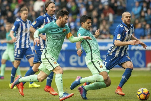 Đua phá lưới ở Liga: Messi, Suarez bứt phá Ronaldo - 1