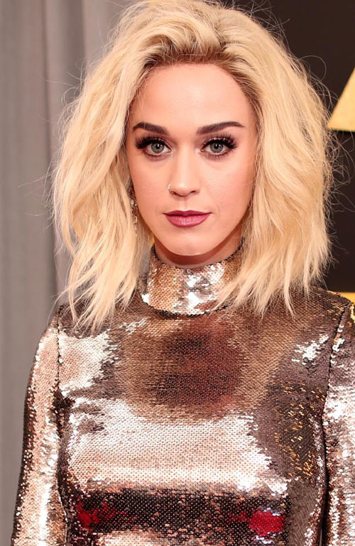 Gaga quên nội y, Adele lộng lẫy trên thảm đỏ Grammy - 4