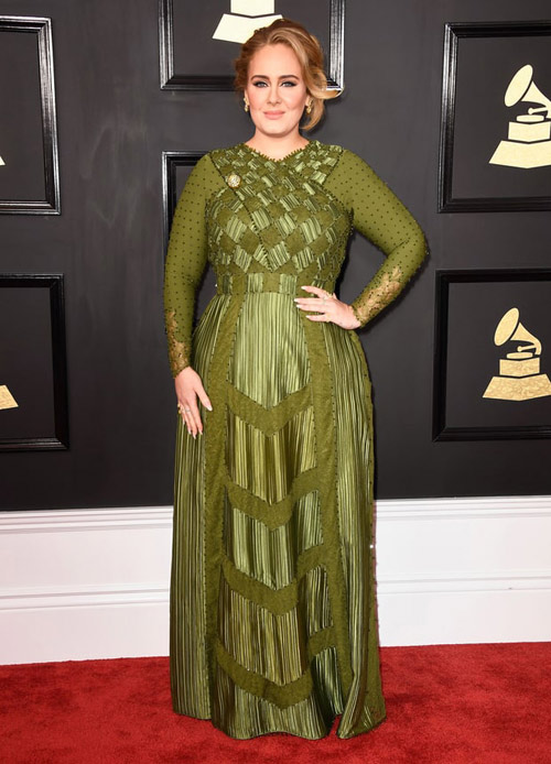 Gaga quên nội y, Adele lộng lẫy trên thảm đỏ Grammy - 3
