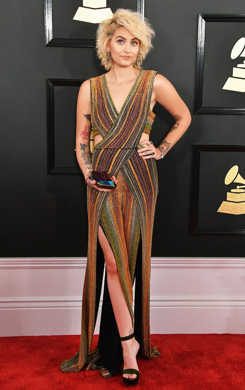 Gaga quên nội y, Adele lộng lẫy trên thảm đỏ Grammy - 9