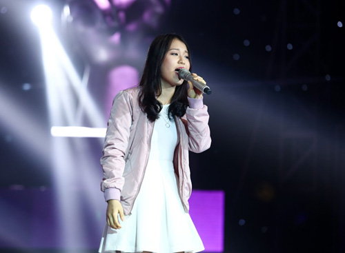 Đời thường của hot girl Hàn 16 tuổi gây sốt The Voice - 1