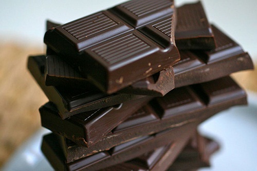 9 lý do thuyết phục bạn nên ăn socola đen mỗi ngày - 1