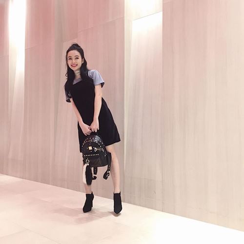 Hoàng Thùy Linh mặc style lạ, lăng xê mốt quần lưới hở eo - 7