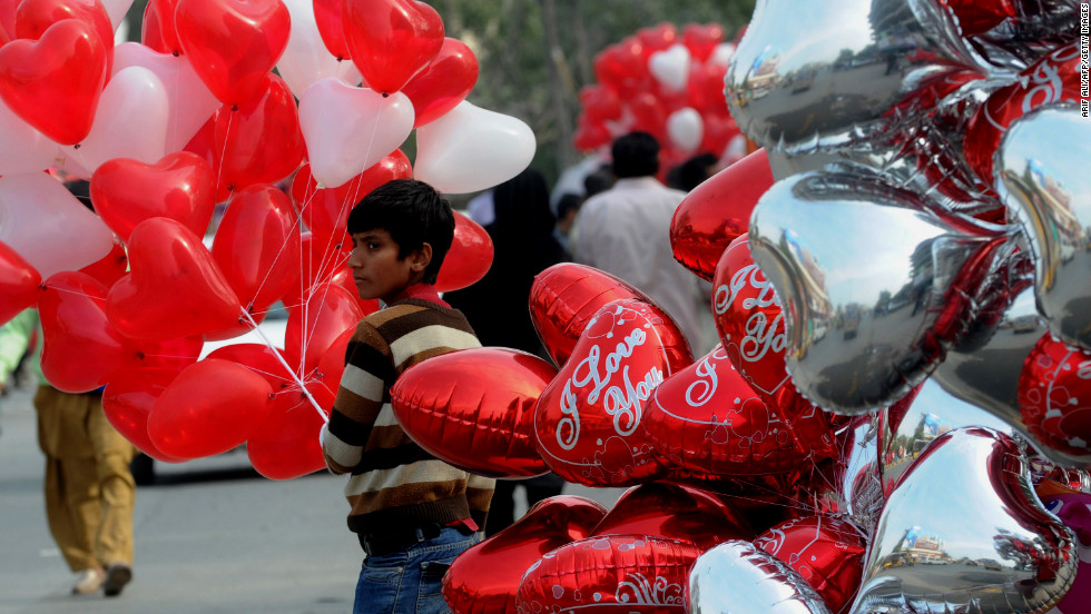 Quốc gia cấm toàn dân ăn mừng ngày Valentine - 1